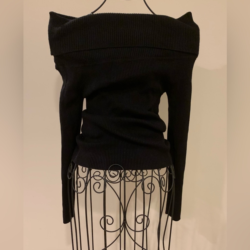 Off the shoulders Sweater